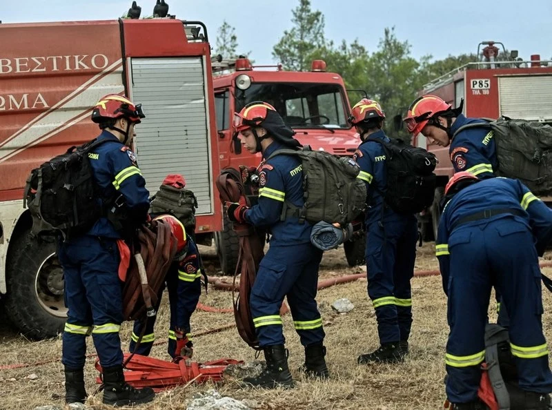 Φωτιά στην Καβάλα στον δήμο Παγγαίου: Σηκώθηκαν 10 εναέρια μέσα
