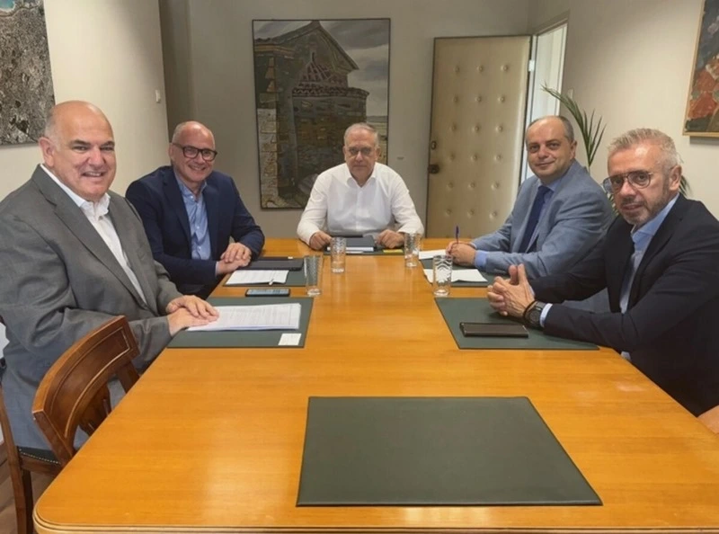 Καπετάνος με Θεοδωρικάκο | Πρόταση για πρόγραμμα ενίσχυσης των επιχειρήσεων του νομού Λάρισας σε μηχανολογικό εξοπλισμό