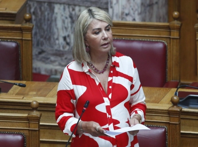 Η Ζ.Μακρή για το 2% της "καθ´ υπέρβαση" εισαγωγής υποψηφίων πληγεισών περιοχών στα ΑΕΙ