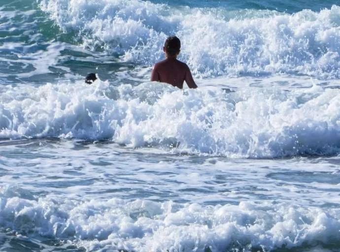Καιρός αύριο: Ζέστη έως 38 βαθμούς και ισχυροί βοριάδες στο Αιγαίο