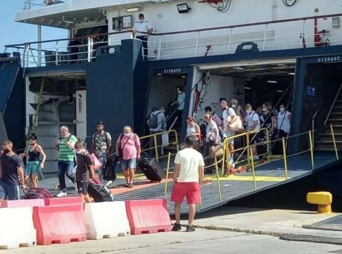 Αυξημένη η κίνηση στο λιμάνι του Βόλου εν όψει του Δεκαπενταύγουστου – Τι δείχνουν τα επίσημα στοιχεία