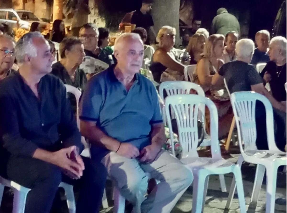 Ο αντιπεριφερειάρχης Περιβάλλοντος Φ.Λαμπρινίδης στην θεατρική παράσταση "Όρσε Μαυρογιαλούρε"