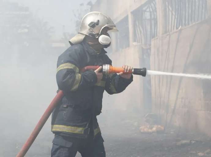 Λάρισα: Φωτιά σε εργοστάσιο ανακύκλωσης στο Ομορφοχώρι – Προειδοποιητικό 112