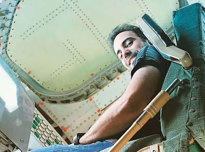 Ο γιατρός των αστροναυτών είναι Λαρισαίος - Ζει στη Γη, εργάζεται στη... Σελήνη