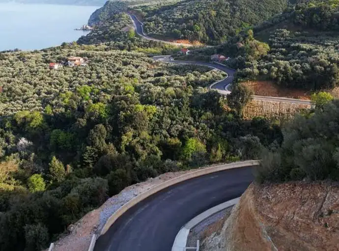 Διαδρομή που μαγεύει | Ο νέος παραλιακός δρόμος που ενώνει Λάρισα και Μαγνησία (VIDEO)