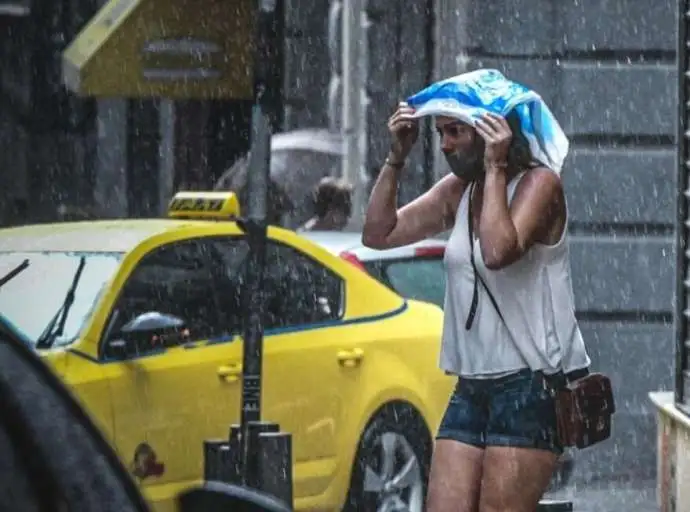 "Αν δεν βρέξει και σήμερα στη Λάρισα..."!!!