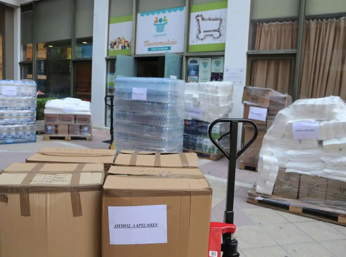 Τρόφιμα και είδη πρώτης ανάγκης για τους πυρόπληκτους της Αττικής συγκεντρώνει ο Δ.Λαρισαίων έως αύριο 23/08 στο Κοινωνικό Παντοπωλείο