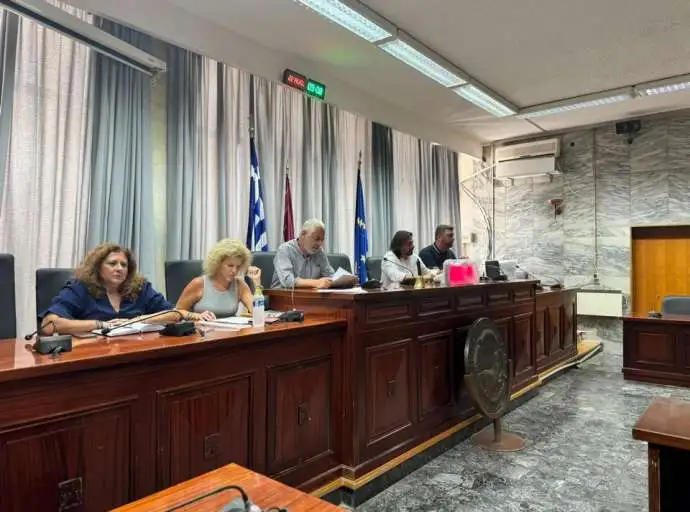 Επαναληπτική δημοπρασία για τo Παζάρι Λάρισας την Πέμπτη 29/08 - Ολοκληρώθηκε η διαδικασία για το "Λούνα Παρκ"