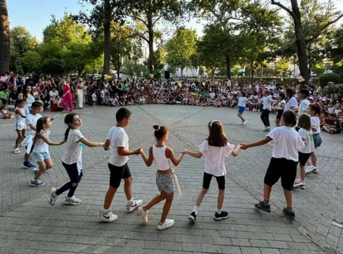 Γιορτή λήξης Γ' περιόδου του προγράμματος «Κατασκήνωση στην πόλη» από το Δ.Λαρισαίων