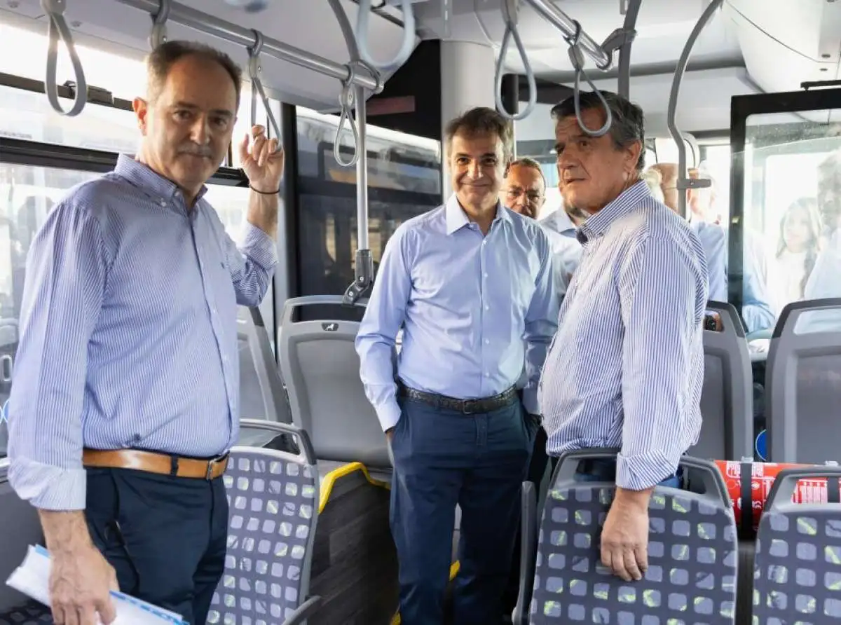 Μητσοτάκης παρουσία του Λαρισαίου προέδρου της ΠΟΑΣ Μ.Σακελλαρίου: Επενδύουμε συστηματικά στα ΜΜΜ