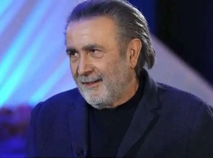 Λάκης Λαζόπουλος για Άννα Παναγιωτοπούλου: «Μέχρι τη στιγμή που άρχισαν τα συμπτώματα της ασθένειάς της, έβγαζε κωμωδία»