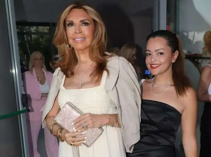 Μιμή Ντενίση: Η κόρη της, Μαριτίνα Ντενίση είναι ερωτευμένη! Αυτός είναι ο σύντροφός της