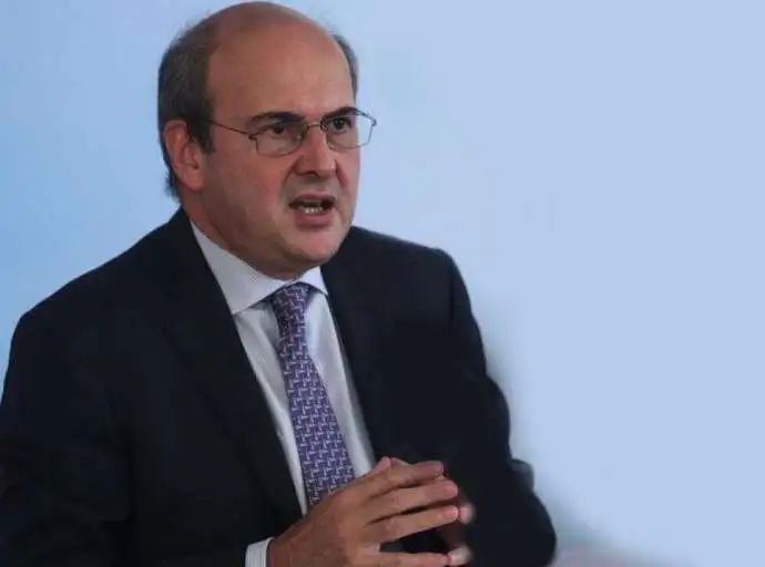 Χατζηδάκης: Μπορούμε να πάμε στην πλήρη κατάργηση του τέλους επιτηδεύματος για τους ελεύθερους επαγγελματίες