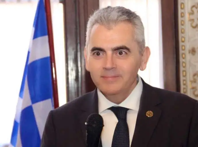 Στη… Δραπετσώνα της Θεσσαλίας - του Μάξιμου Χαρακόπουλου*