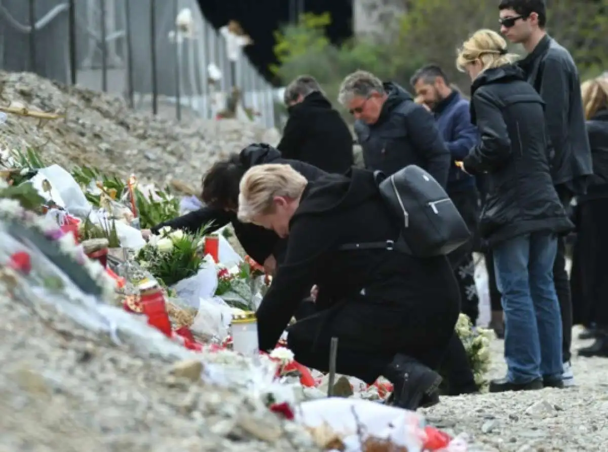 Έκθεση σοκ από τις ΗΠΑ για τα Τέμπη: Τουλάχιστον 30 άτομα απανθρακώθηκαν ακαριαία