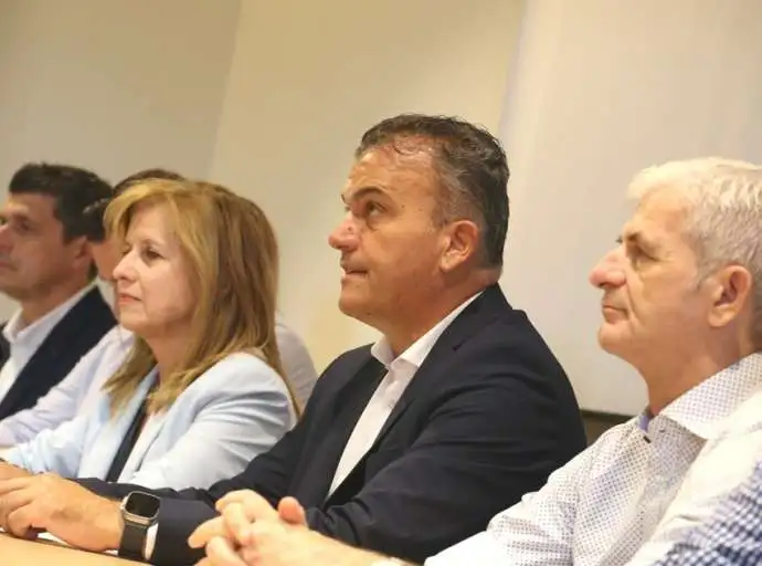 "Τρέχουν" για το νέο κτίριο του Πρότυπου Γυμνασίου - Λυκείου Λάρισας