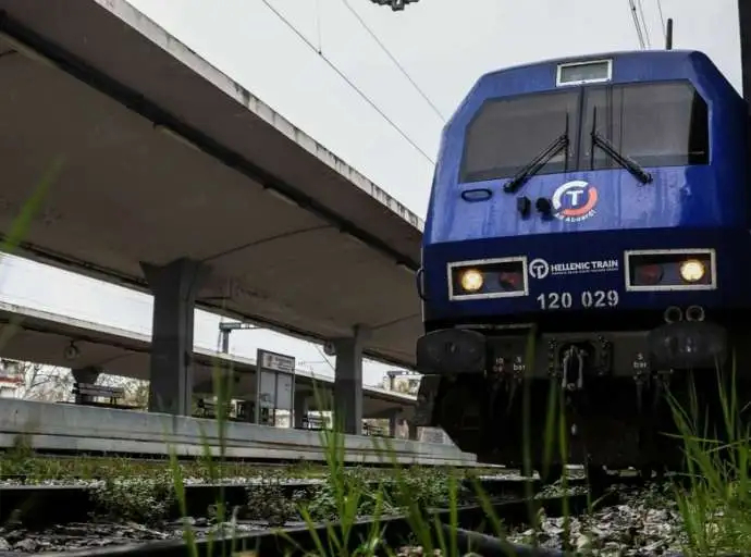 Hellenic Train | Προβλήματα στα τρένα – Αποκατάσταση ρεύματος μεταξύ Λάρισας-Ραψάνης