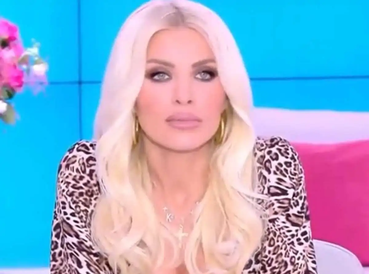 Η πρώτη on air αναφορά της Κατερίνας Καινούργιου στον σύντροφό της, Παναγιώτη Κουτσουμπή: "Δεν παντρεύτηκα ακόμα"