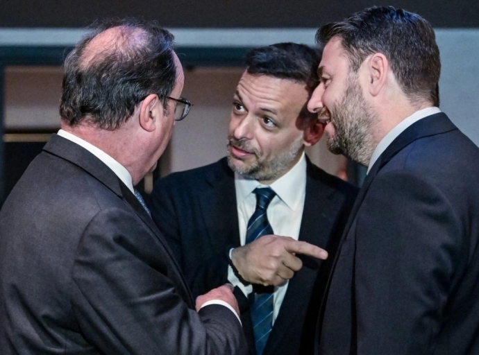 Με ανοιχτή συγκέντρωση στη Λάρισα "κλείνει" ο Δούκας - Στο Χατζηγιάννειο ο Ανδρουλάκης