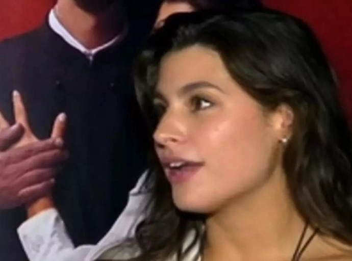 Δανάη Παππά: «Ο έρωτας παίζει πολύ σημαντικό ρόλο στη ζωή μου, δε με επηρεάζει τίποτα από όσα λένε»