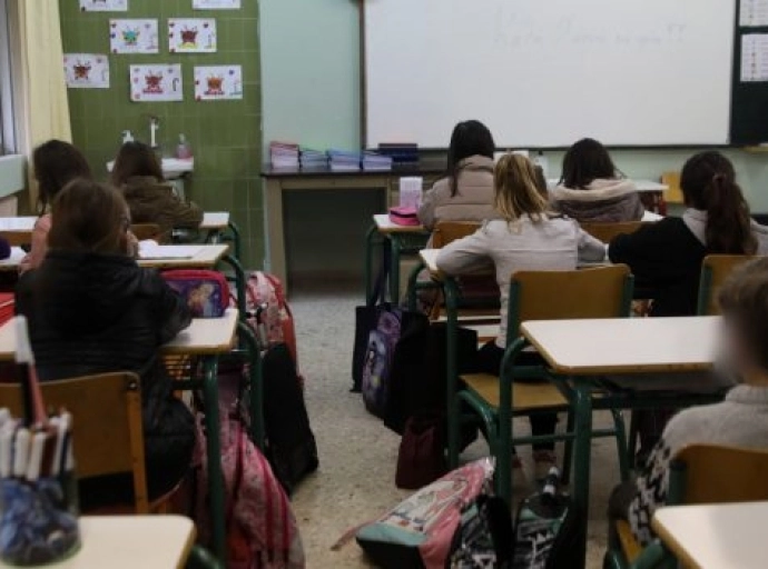 Πάτρα: Κινητό χρησιμοποίησαν δύο μαθητές μέσα στο σχολείο και πήραν αποβολή μίας ώρας