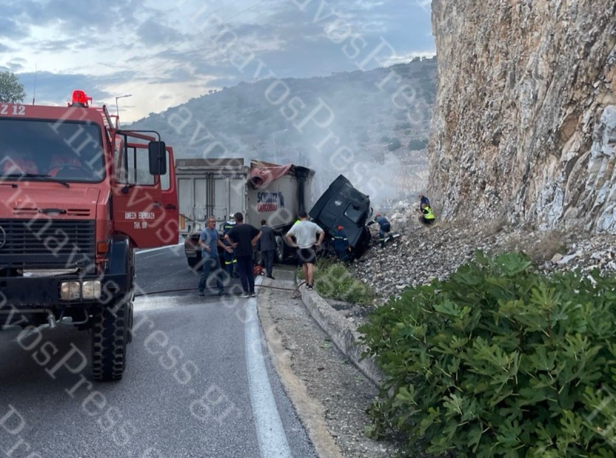 Τραγωδία στη Μελούνα - Νεκρός οδηγός νταλίκας!!!