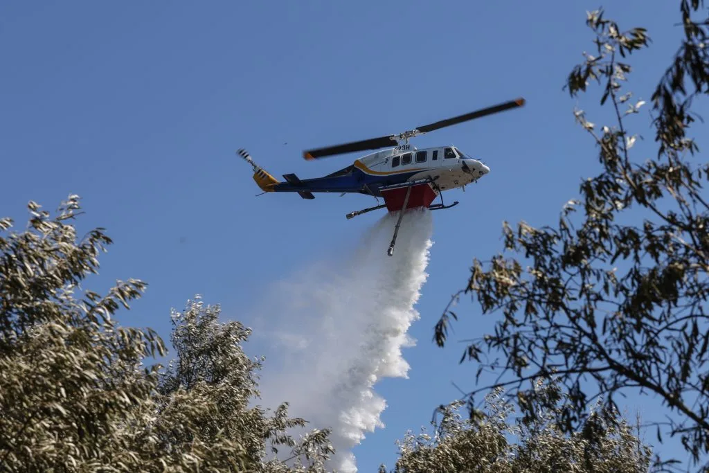 Φωτιά στην Κορινθία: Συνελήφθη 57χρονη για εμπρησμό από πρόθεση
