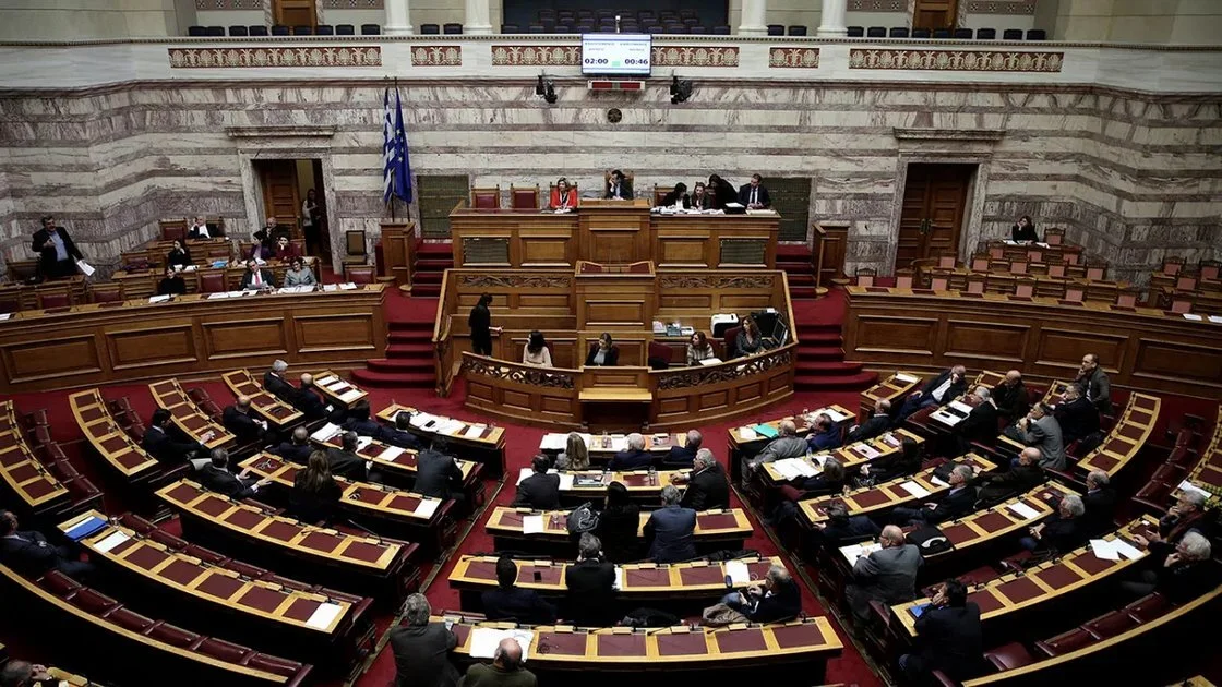 Πολιτικές αναταράξεις λόγω ΟΠΕΚΕΠΕ – Πιέσεις για ανασχηματισμό και αποχωρήσεις βουλευτών