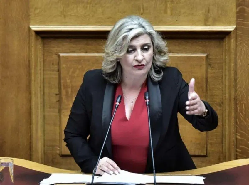 Λιακούλη για την παραίτηση Τσίπρα (VIDEO)