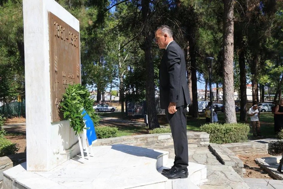 Με κάθε επισημότητα τιμήθηκε η απελευθέρωση της Λάρισας από τον τουρκικό ζυγό (ΦΩΤΟ)