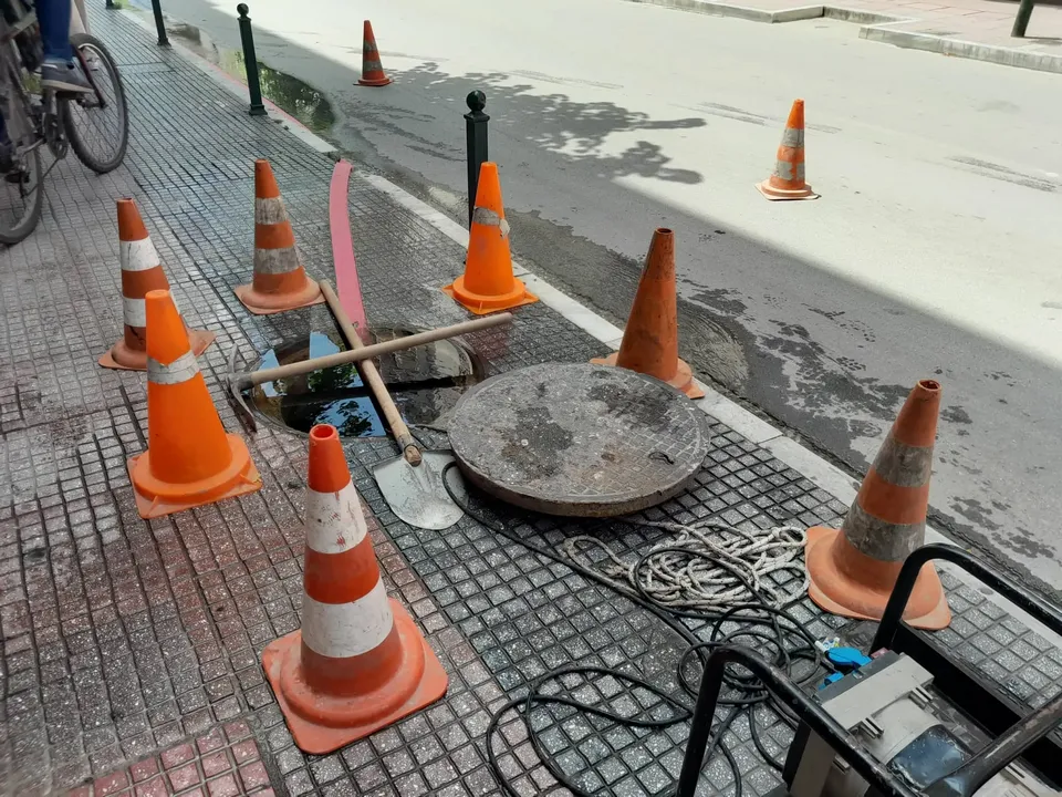 Χωρίς νερό λόγω βλάβης κεντρικοί δρόμοι της Λάρισας