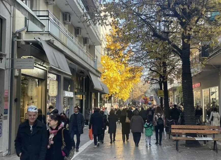 Κλειστά τα εμπορικά καταστήματα της Λάρισας σήμερα
