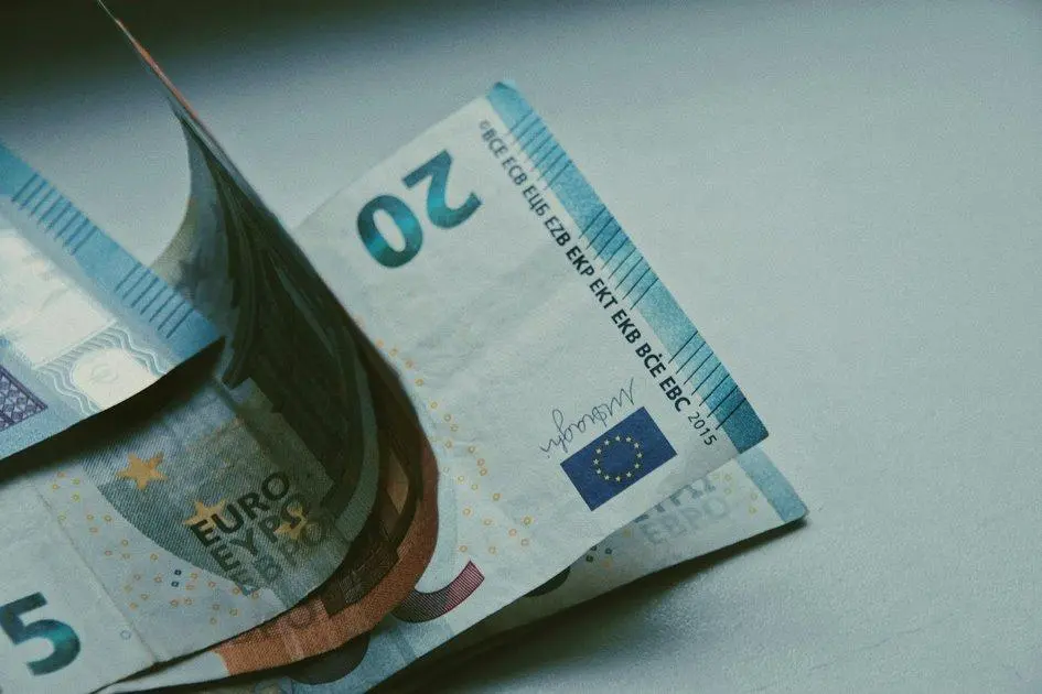 Οι συνταξιούχοι που μένουν εκτός του επιδόματος των 250 ευρώ