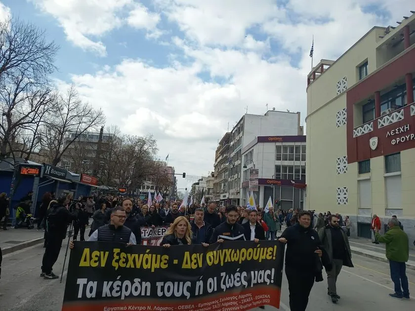 Συγγενείς θυμάτων Τεμπών: Ευχαριστήριο μήνυμα για τη στήριξη στη μνήμη των 57 θυμάτων 
