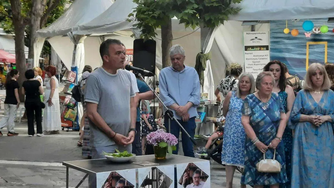Άνοιξε τις πύλες της η 24η Έκθεση Βιβλίου στην Πλατεία Ταχυδρομείου (VIDEOS & ΦΩΤΟ)