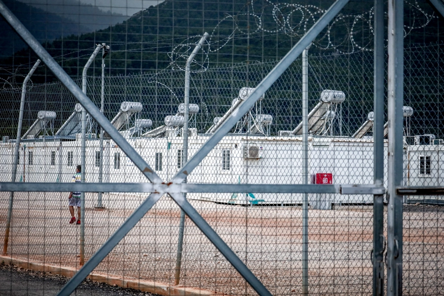 Στο μικροσκόπιο της Ευρωπαϊκής Εισαγγελίας τα camps σε Μαλακάσα και Σιντική για υπερκοστολογήσεις