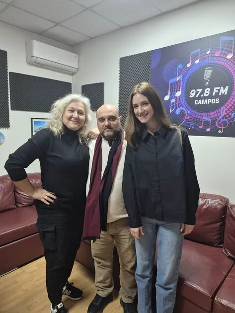 Η Στεφανία Μακρή στο στούντιο του Campos 97.8 (AUDIO)