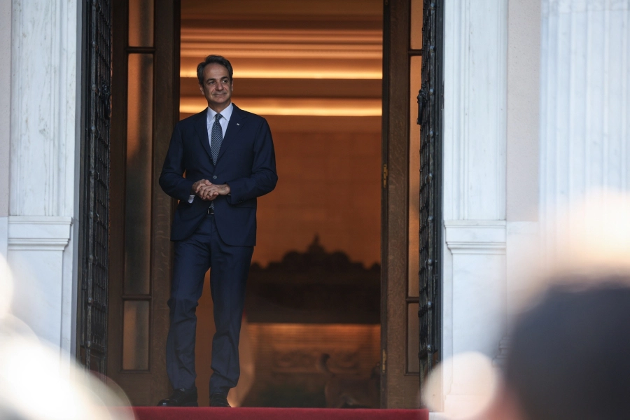 Στο τραπέζι το σενάριο πρόωρων εκλογών για τις 27 Σεπτεμβρίου