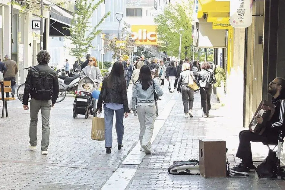 Χειμερινό ωράριο στην αγορά της Λάρισας