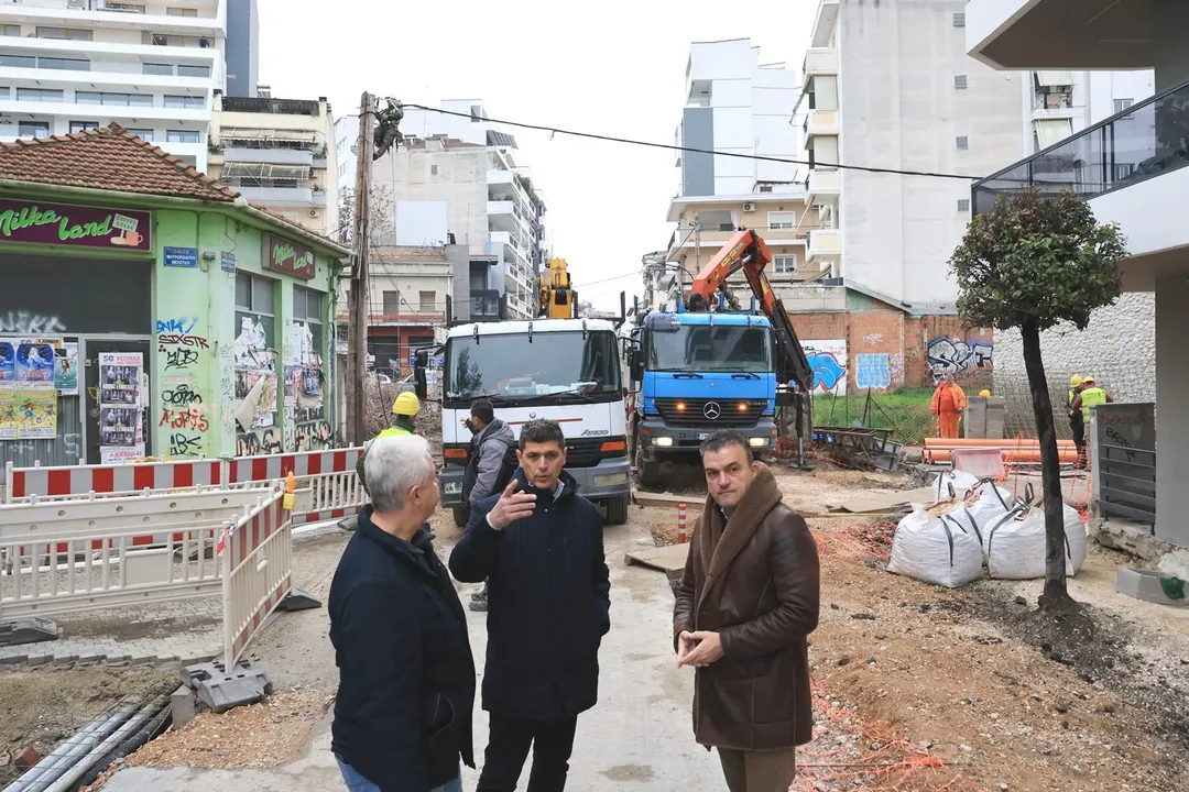 Περιοδεία Μαμάκου σε έργα στην πόλη και οικισμούς της Λάρισας (ΦΩΤΟ)