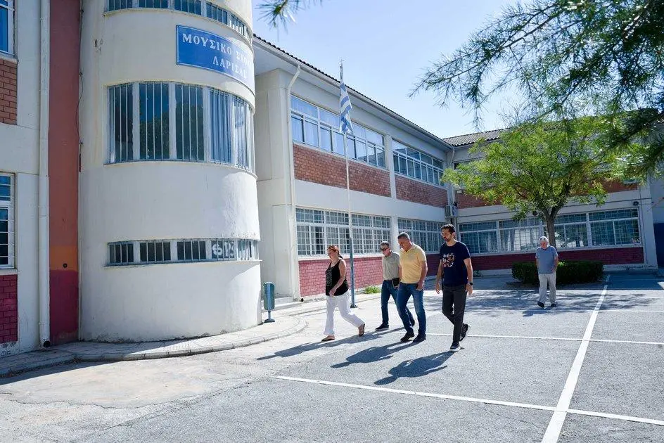 Παρέμβαση της Περιφέρειας στο στεγαστικό του Μουσικού Σχολείου Λάρισας (ΦΩΤΟ)