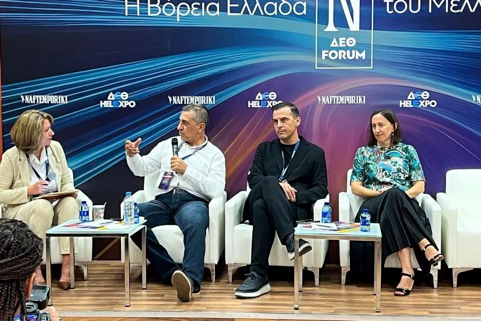 Διαδοχικές επαφές Κουρέτα στη ΔΕΘ (ΦΩΤΟ)