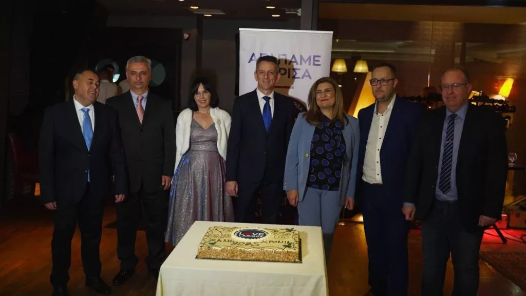 ΑΓΑΠΑΜΕ ΛΑΡΙΣΑ | Ξεφάντωμα με πολύ κόσμο σε μια αξέχαστη βραδιά (VIDEO &amp; ΦΩΤΟ)