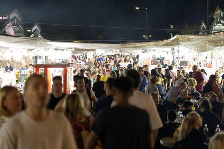 Συνέχεια παράλληλων δράσεων και εκδηλώσεων στο Παζάρι της Λάρισας (VIDEO &amp; ΦΩΤΟ)