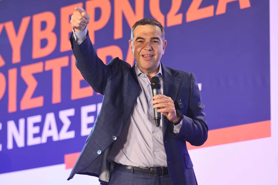 Μαξίμου σε νευρικότητα πριν το κόμμα Τσίπρα – Επίθεση από Μητσοτάκη, Μαρινάκη, Τσάφο