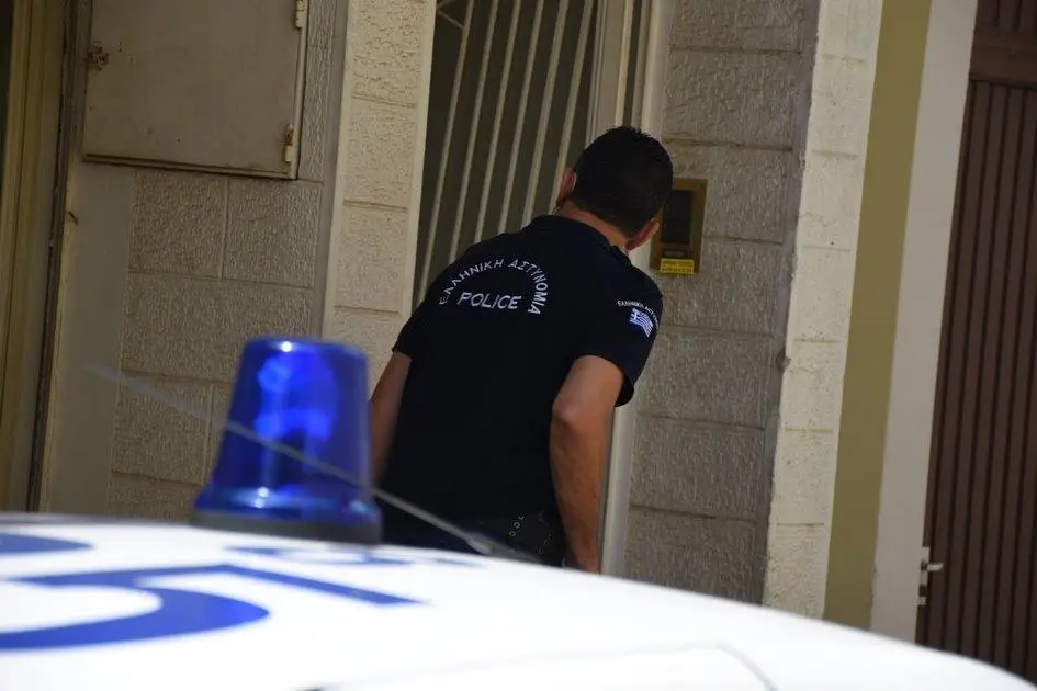 Σύλληψη ημεδαπού στον Τύρναβο για κατοχή ηρωίνης
