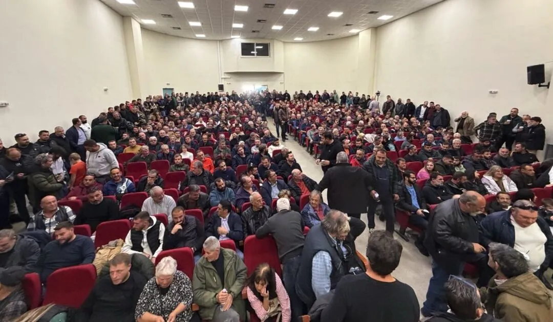 Νέα σύσκεψη αγροτών στη Νίκαια – Στο τραπέζι η κάθοδος στην Αθήνα