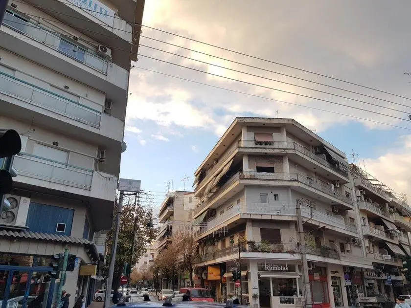 Μπλακ άουτ και κυκλοφοριακή αναστάτωση στο κέντρο της Λάρισας