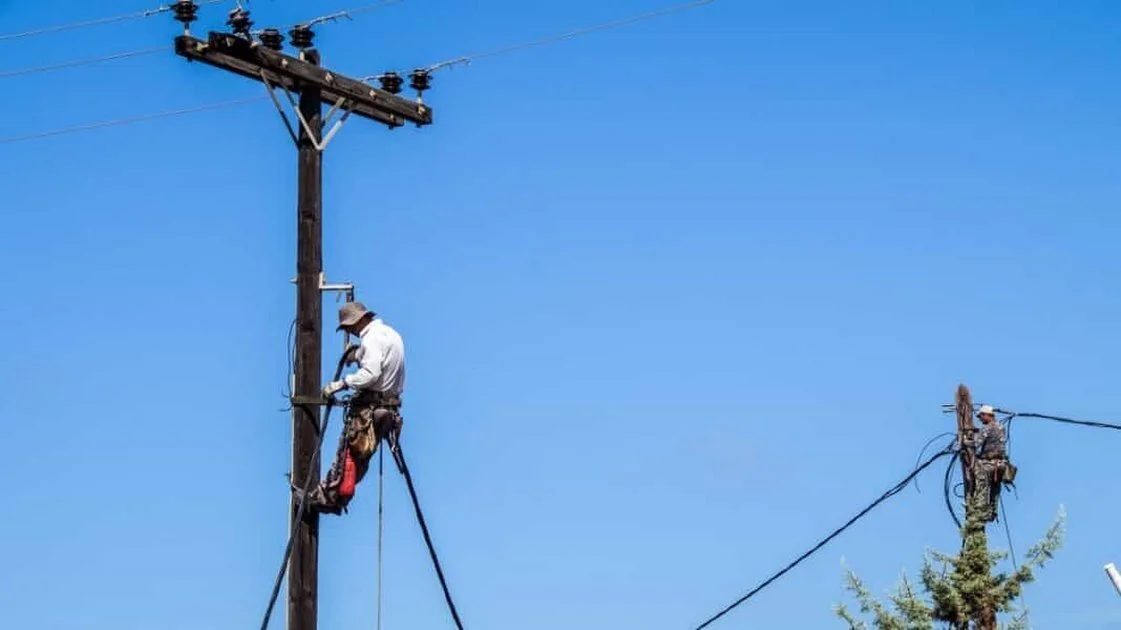 Αποκατάσταση της ηλεκτροδότησης σε περιοχές της Λάρισας