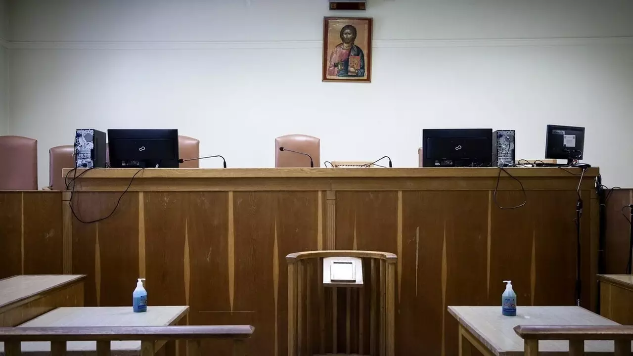 Λάρισα: Ποινή «μαμούθ» σε διακινητή που εγκατέλειψε μετανάστες στην περιοχή της ΑΓΕΤ